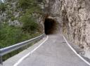 Oberhalb von Levico, der Tunnel hat nur 2,5 x 2,5